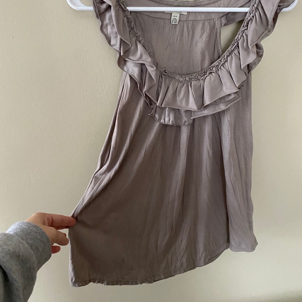 Sleeveless Ruffle Top - Picture 2 of 7